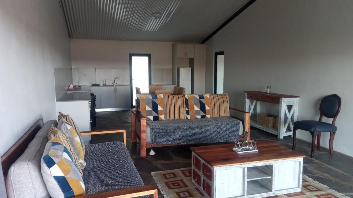Rogge Cloof Guest House ซูเธอร์แลนด์ ภายนอก รูปภาพ